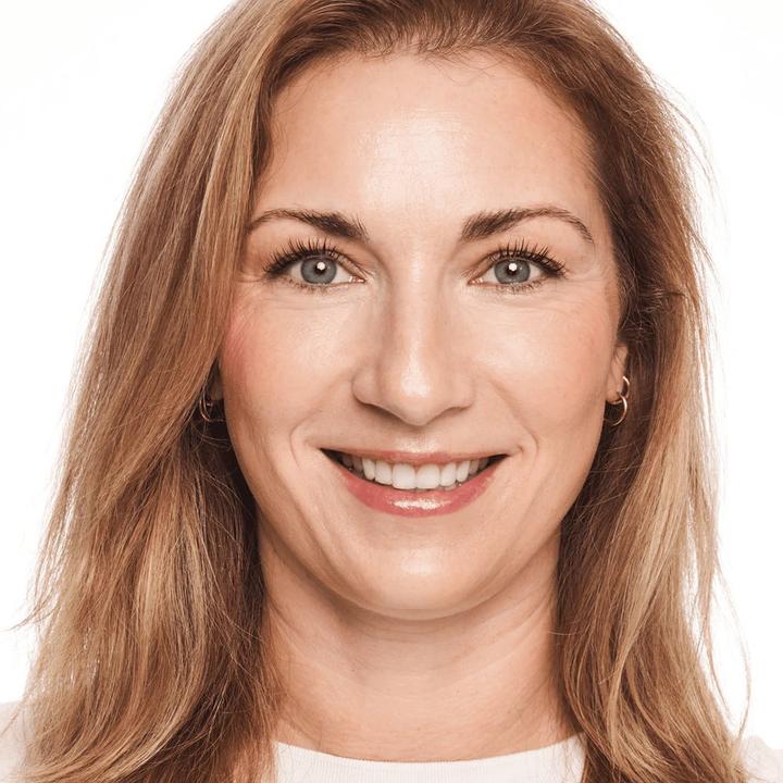 Actual product image Catrice True Skin High Cover (002, Act, Neutral Biscuit, Neutral Ivory, Nude, Nude colour)