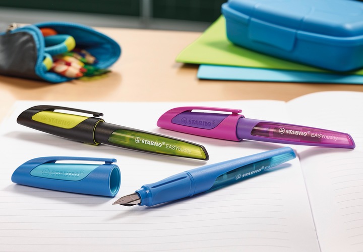 Produktbild STABILO EASYbuddy Schulfüller mit Standard-Feder (Blau, 1 x)
