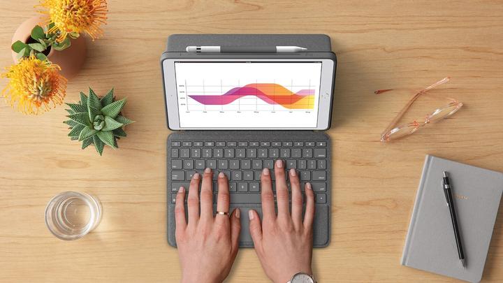 Produktbild Logitech Combo Touch (Eng. Int., iPad 2021 (9. Gen), iPad 2019 (7. Gen), iPad 2020 (8. Gen))