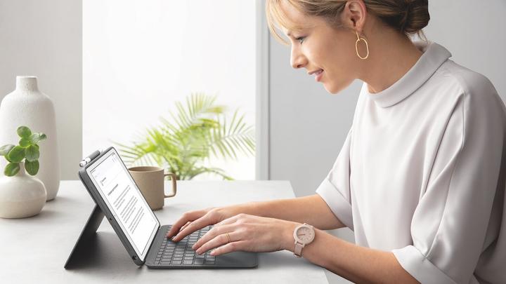 Produktbild Logitech Combo Touch (Eng. Int., iPad 2021 (9. Gen), iPad 2019 (7. Gen), iPad 2020 (8. Gen))