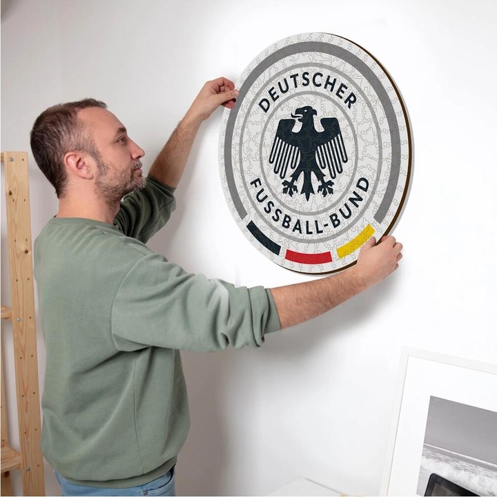 Actual product image Iconic German national football team - Logo - Wooden Puzzle Size L (500 pieces) (500 pieces)