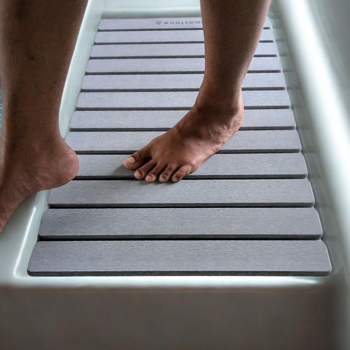 Actual product image Moonstone Badematte Melipa XL hellgrau aus Kieselgur (76 x 43 cm)