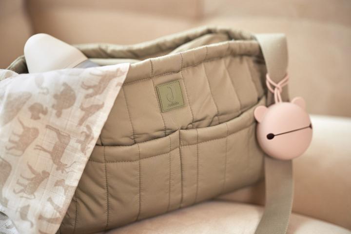 Produktbild Jollein Nuggibox Etui Silikon Wild Rose Ø 7 cm