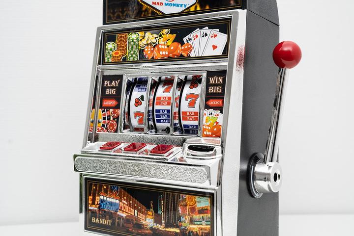 Actual product image Mad Monkey Slot machine (20 x 38 cm)