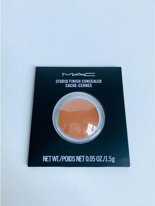MAC Cosmetics Studio Finish Concealer Pro Palette Refill Pan Nc45 1.5 G (NC45)