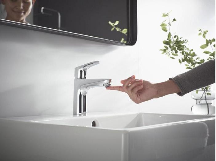 Produktbild hansgrohe Focus Einhebel-Waschtischarmatur 100 mit Zugstangen-Ablaufgarnitur
