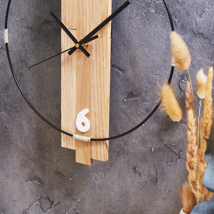 Produktbild VBS Zahlensortiment, 60-tlg. in Holzbox, sortiert von 0-9, ca. B 1-3,5 cm, H 3 cm