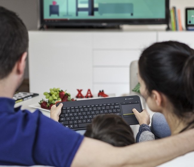 Actual product image Logitech K400 Plus (Eng. Int., Wireless)