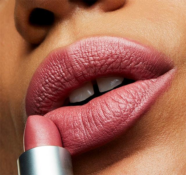 Produktbild MAC Cosmetics Lipstick (Brave)