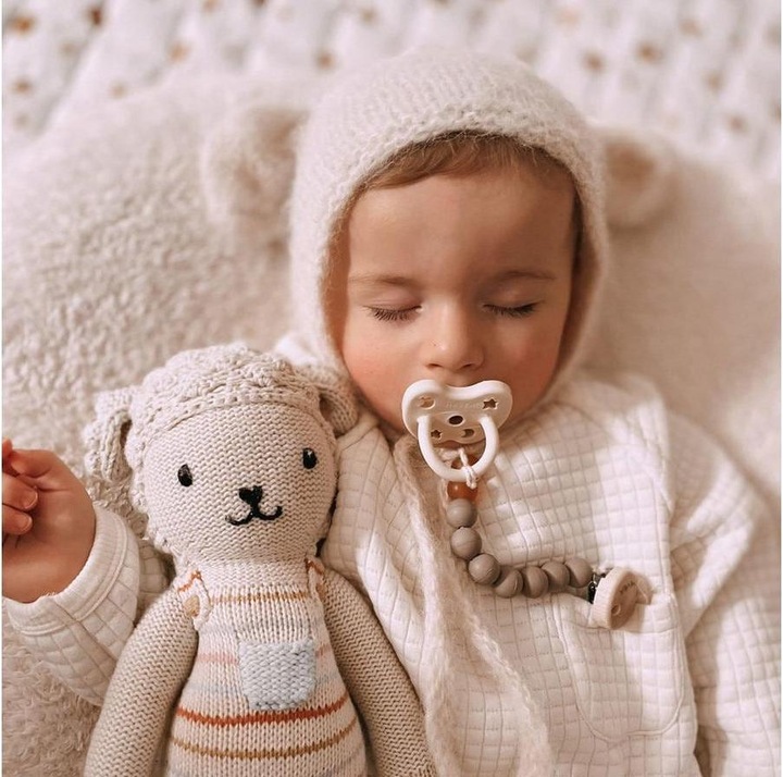 Image du produit Hevea Sucette ronde 2 pcs. Blanc laiteux/Gris magnifique 3-36 mois (2 x, 3 - 36 M.)