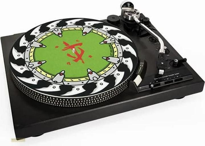 Actual product image DEVplus Doom The Dark Ages Slip Mat Shield Saw 30 x 30 cm (Turntables)