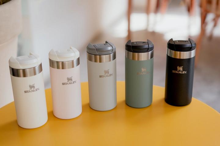 Actual product image Stanley 1913 The Aerolight Transit Mug (0.47 l)