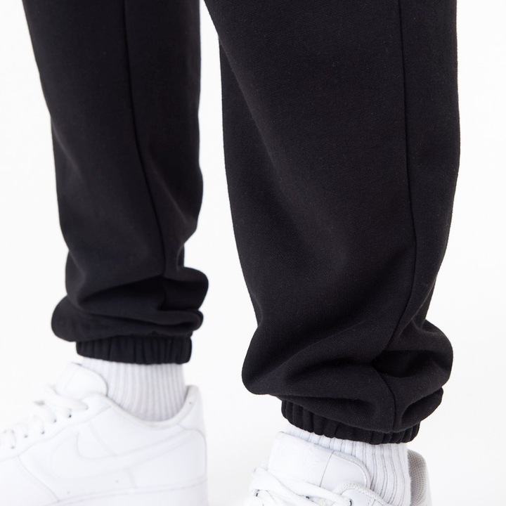 Produktbild New Era Jogger CARGO Sweatpants - schwarz - L (L)