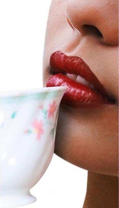 Produktbild Teaology Lipstick Tea Balm Berry (Lippenbalsam)