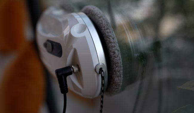 Actual product image Eziclean Windobot S3 Max