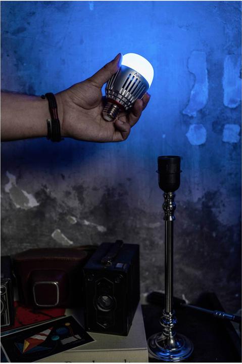 Actual product image Aputure Accent B7c
