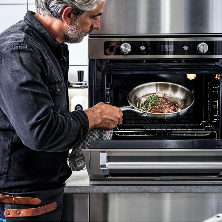 Actual product image KitchenAid 3PLY Opn Frypan 24cm Uncoated (24 cm, Frying pan, Stainless steel)