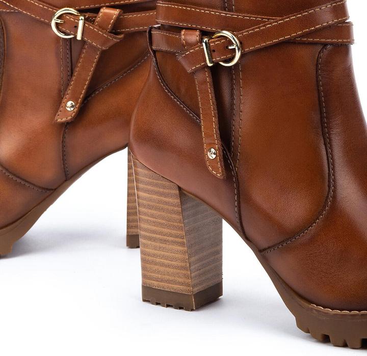 Actual product image Pikolinos Stiefelette (42)