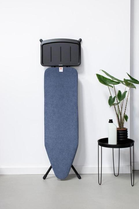 Actual product image Brabantia Ironing board Denim Blue with steam station shelf (124 x 38 cm)