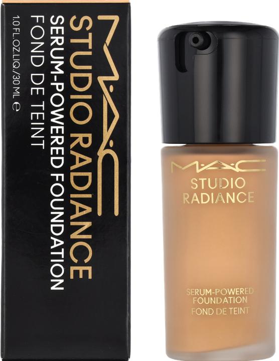 Actual product image MAC Cosmetics M.A.C. Studio Rad Serum Pow Fond de Teint NC20 (NC20)