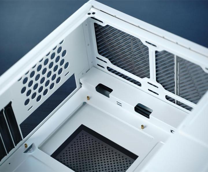 Actual product image Jonsbo D40 ATX Enclosure, Tempered Glass (ATX, mATX)
