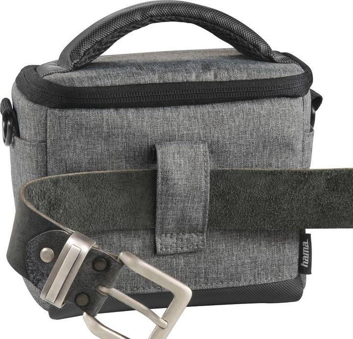 Actual product image Hama Terra 110 (Camera bag, 1 l)