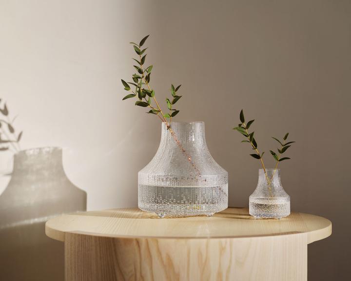 Actual product image Iittala Ultima Thule Porcelain Vase (1x)