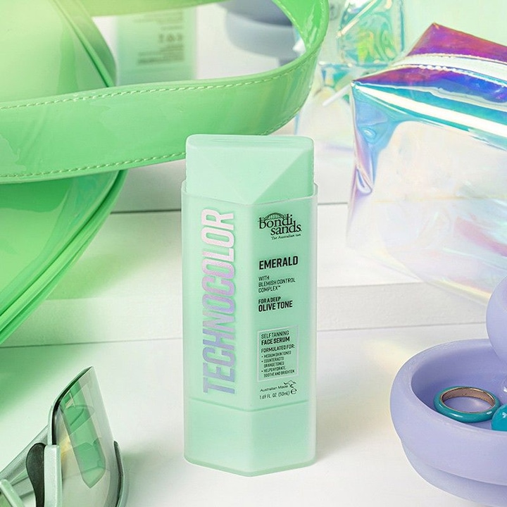 Produktbild Bondi Sands Technocolor Emerald Selbstbräuner Gesichtsserum Einfache Anwendung Streifenfreie Bräune (Selbstbräunungsserum, 50 ml)