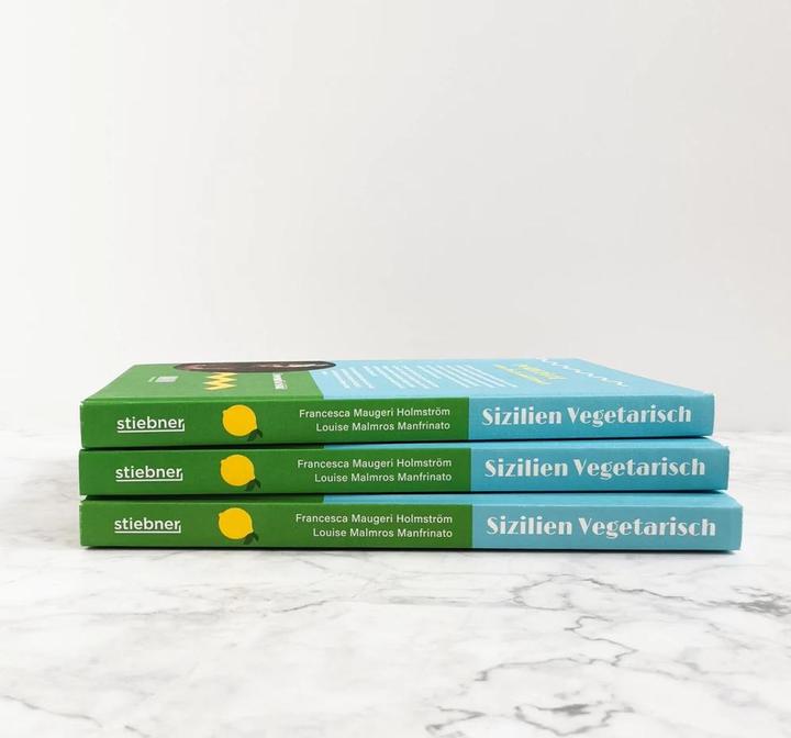 Actual product image Sizilien vegetarisch (German, Elena Teuffer, Francesca Maugeri Holmstrm, Louise Malmros Manfrinato, 2023)