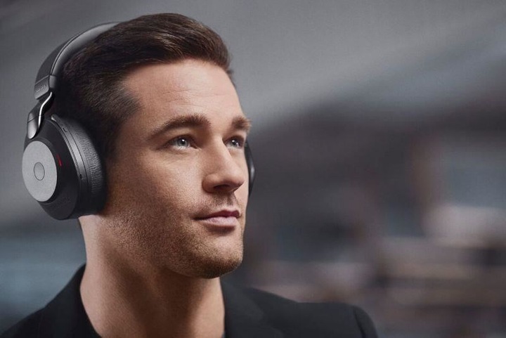 Actual product image Jabra Evolve2 85 (Wireless, Cable, USB-A)