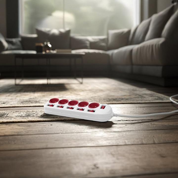 Actual product image Maclean Power strip, extension cord with 5 sockets, with switches, 250 VAC/10 A, 1.5 m, MCE204 R/ (5x, CEE 7/4, 1.50 m)
