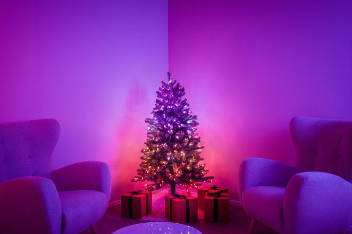 Immagine prodotto Twinkly Albero preilluminato (150 cm)