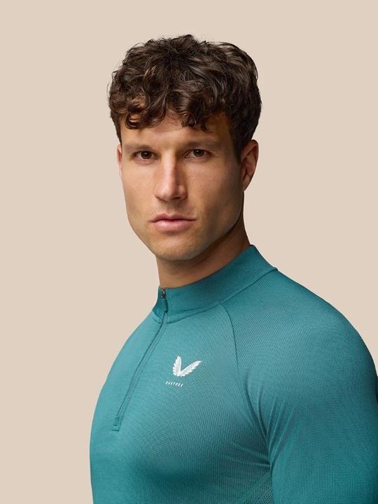 Actual product image Castore Engineered Knit Quarter Zip Top (S)