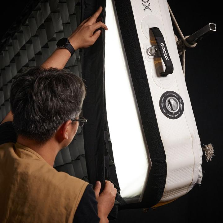 Actual product image Godox AM1600R 48K KNOWLED Flexible LED RGB Mat (Surface luminaire)