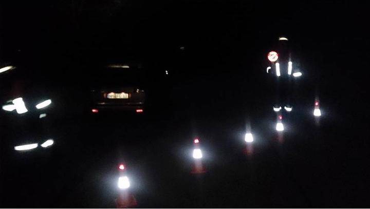 Actual product image HP Autozubehör Safety flasher cone foldable