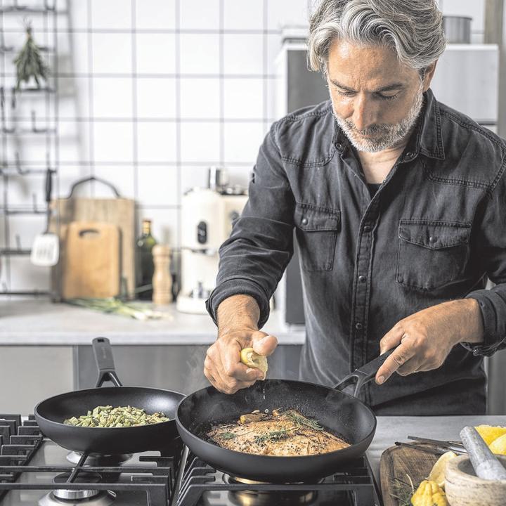 Produktbild KitchenAid Patelnia ceramiczna 24 cm (24 cm, Bratpfanne, Aluminium)