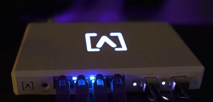 Actual product image Alta Labs Route 10, Router 10 Gbps 4x2.5Gbps 2xPoE 2xSFP+