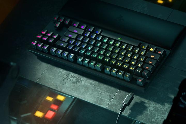Produktbild Razer Huntsman V2 (US, Kabelgebunden)