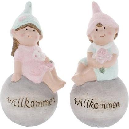 MICA Living, Deko Objekt, Wichtelkind auf Kugel sitzend - Willkommen - ca. 11 x 9,5 x 19,5 cm - 1 Stück