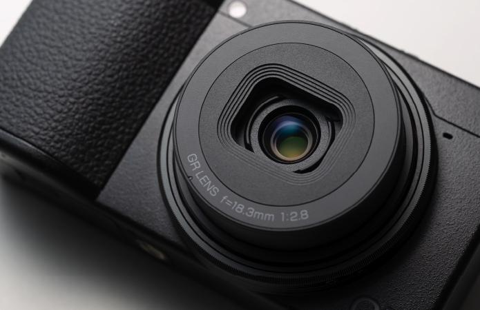 Image du produit RICOH Gr Iv (18,3mm, 25.74 Mpx, APS-C / DX)
