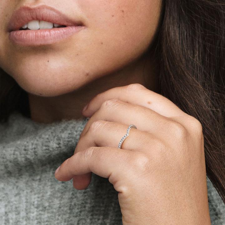 Produktbild Pandora Funkelnder Wishbone Ring (64)