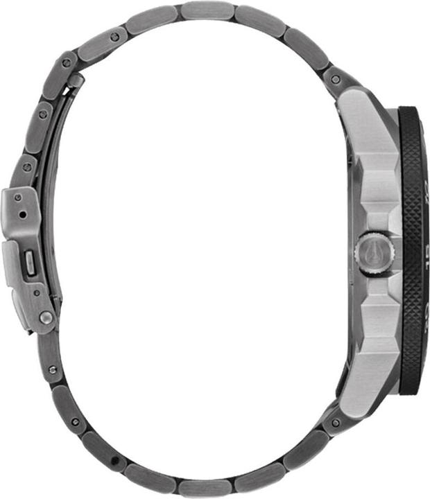 Produktbild Nixon Analoog Herrenuhr mit wasserdichter Edelstahlarmband für Taucher und Sport (Analoguhr, 49.50 mm)