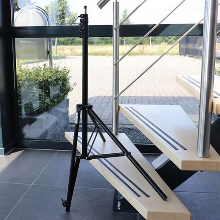 Produktbild Falcon Eyes Lampenstativ mit einstellbaren Bein L-2440A/B 240 cm (240 cm, 3 kg)