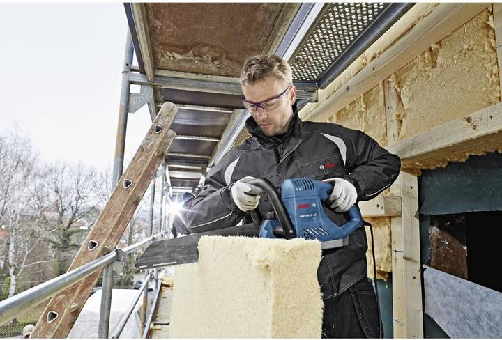 Produktbild Bosch Professional Elektrofuchsschwanz GFZ 16-35 AC, 2x Sägebl. f. Porenbet., 2x f. Holz + Kunstst.