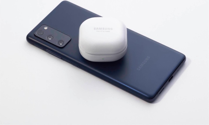 Produktbild Samsung Galaxy S20 FE EU (128 GB, Cloud Navy, 6.50", Dual SIM, 12 Mpx, 4G)