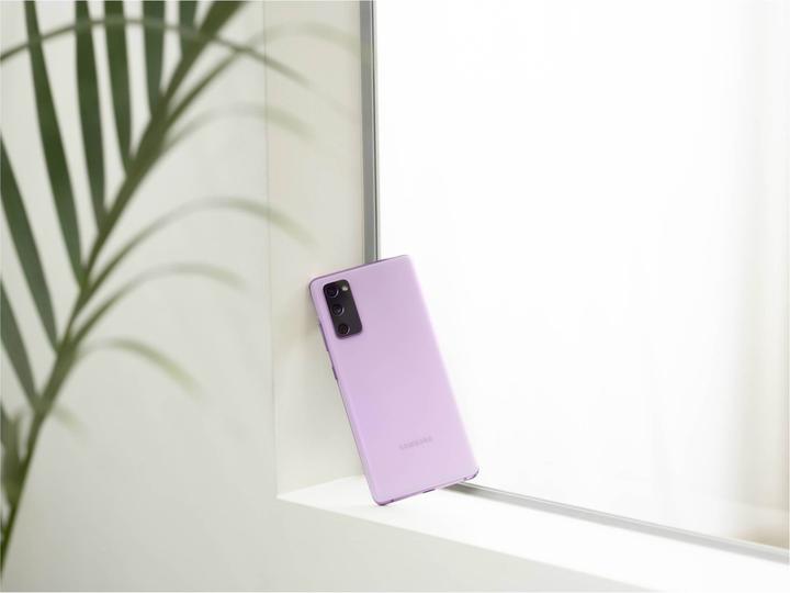 Actual product image Samsung Galaxy S20 FE 5G EU (128 GB, Cloud Lavender, 6.50", Dual SIM, 5G)