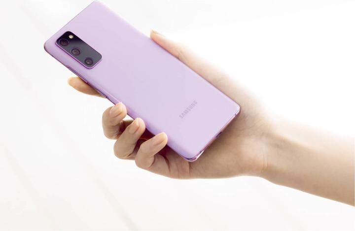 Actual product image Samsung Galaxy S20 FE 5G EU (128 GB, Cloud Lavender, 6.50", Dual SIM, 5G)