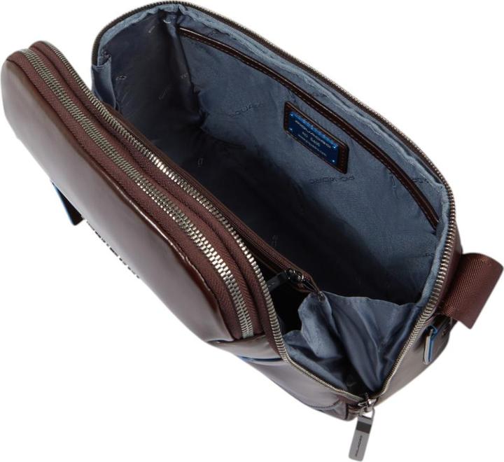 Actual product image Piquadro Blue Square - PRO Umhängetasche, Dunkelrot