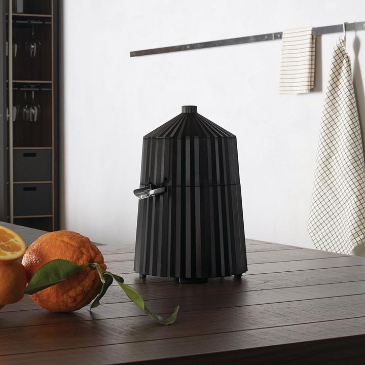 Actual product image Alessi Plisse,lemon squeezer