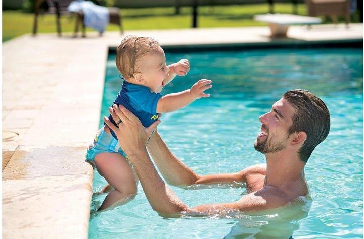 Actual product image Huggies Swimmers (Size 2, 12 Piece)